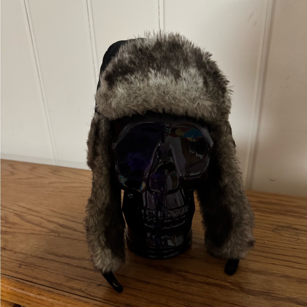 Elan Faux Fur Trapper Hat - Black and Gray